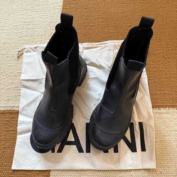 Recycled Rubber Ganni Boot - Picture 4 of 7